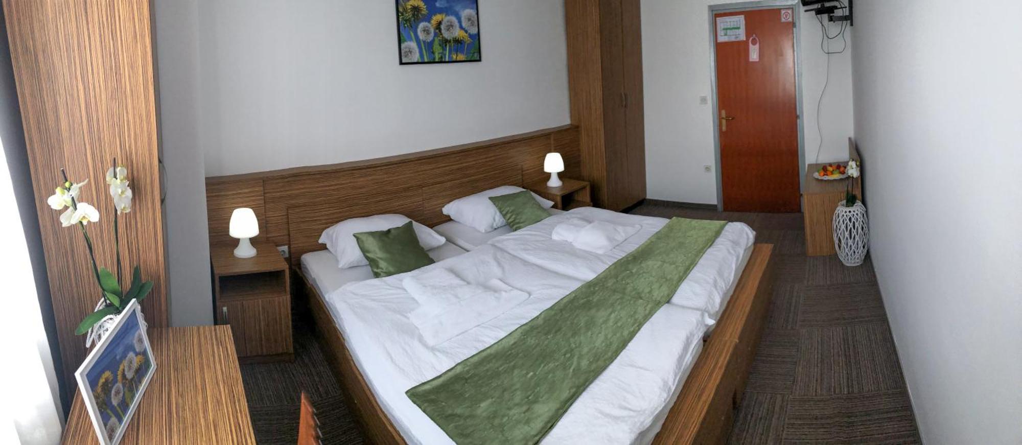 Hotel Restavracija In Prenocisca Carda Martjanci Exteriér fotografie